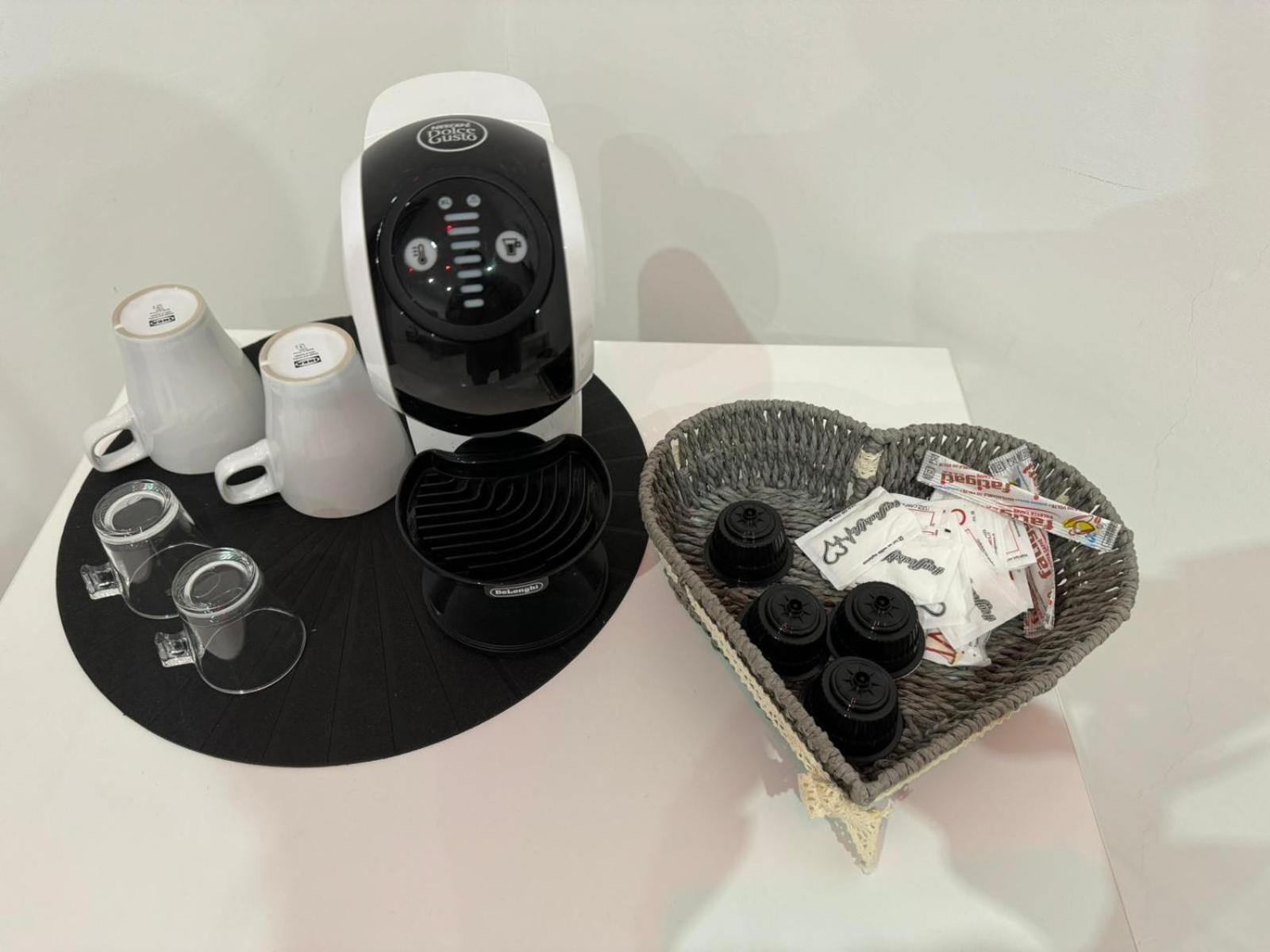 B&B Partenope ナポリ エクステリア 写真